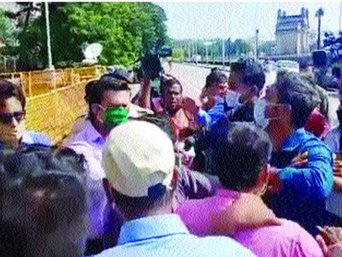 TRP's biscuits, rumored tea and 'depressed' viewers | टीआरपीचे बिस्कुट, अफवांचा चाय अन् ‘डिप्रेस्ड’ दर्शक TRP's biscuits, rumored tea and 'depressed' viewers | टीआरपीचे बिस्कुट, अफवांचा चाय अन् ‘डिप्रेस्ड’ दर्शक