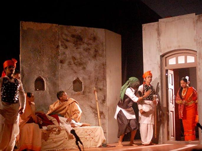 Corona's burden on the head of the 'King of the Night' ... | ‘रात्रीच्या राजा’च्या डोक्यावर कोरोनाचा उपाशी बोजा...