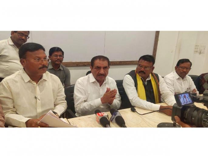 Stop protecting bogus tribals; Adivasis march to Vidhan Bhavan Nagpur on 21st December with various demands | बोगस आदिवासींना संरक्षण देणे थांबवावे; २१ डिसेंबरला आदिवासींचा विधिमंडळावर मोर्चा Stop protecting bogus tribals; Adivasis march to Vidhan Bhavan Nagpur on 21st December with various demands | बोगस आदिवासींना संरक्षण देणे थांबवावे; २१ डिसेंबरला आदिवासींचा विधिमंडळावर मोर्चा