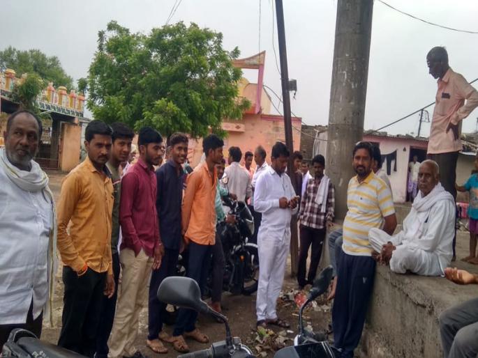 Earthquake tremors felt again in Hingoli; Citizens came out of the house in fear | हिंगोलीत पुन्हा जाणवले भूकंपाचे धक्के; भीतीने नागरिक आले घराबाहेर