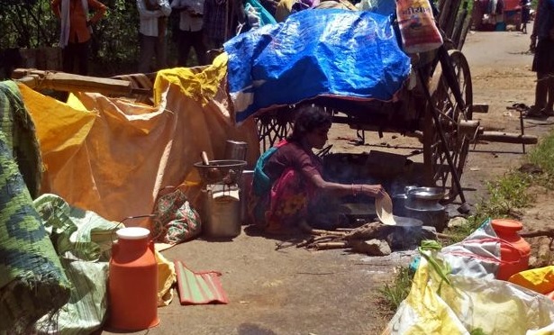 All vanished in flood of Wainganga river | कोपलेल्या वैनगंगेत आयुष्याची कमाईच गेली वाहून