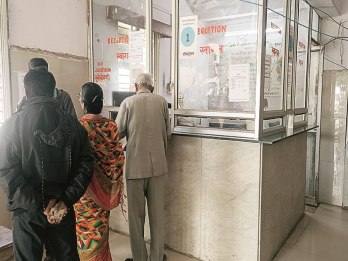 If it is a 'dummy' labourer, inform, otherwise take action; Notices to Head of Department in Ghati Hospital | ‘डमी’ मजूर असेल तर कळवा, अन्यथा कारवाईचा बडगा; घाटी रुग्णालयात विभागप्रमुखांना नोटिसा