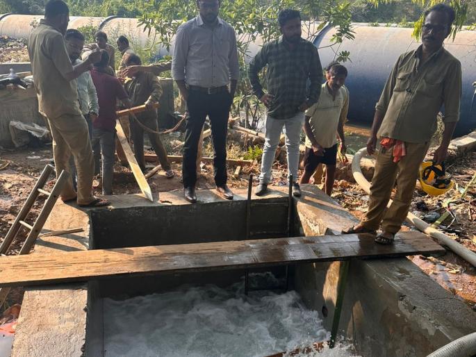 jalavaahainailaa-galatai-ghaatakaopara-anai-kauralayaataila-paanai-pauravathayaavara-parainaama | जलवाहिनीला गळती, घाटकोपर आणि कुर्ल्यातील पाणी पुरवठ्यावर परिणाम jalavaahainailaa-galatai-ghaatakaopara-anai-kauralayaataila-paanai-pauravathayaavara-parainaama | जलवाहिनीला गळती, घाटकोपर आणि कुर्ल्यातील पाणी पुरवठ्यावर परिणाम