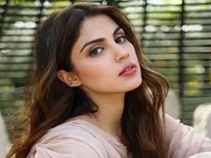 The CBI should investigate instead of the NCB, Rhea Chakraborty demand | एनसीबीऐवजी सीबीआयने तपास करावा; रियाची मागणी The CBI should investigate instead of the NCB, Rhea Chakraborty demand | एनसीबीऐवजी सीबीआयने तपास करावा; रियाची मागणी