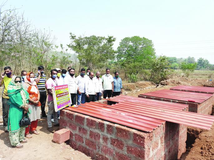 Inauguration of solid waste project at Kharepatan, fine of Rs.500 | खारेपाटण येथे घनकचरा प्रकल्पाचा प्रारंभ,५०० रुपये दंड आकारणार