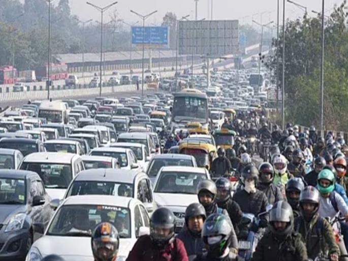 'Punishment' of traffic jam in Thane on way to Mumbai; | घोडबंदर मार्गावर रस्त्यांची कामं सुरू; मुंबईत जाताना ठाण्यात वाहतूककाेंडीची ‘शिक्षा’ 'Punishment' of traffic jam in Thane on way to Mumbai; | घोडबंदर मार्गावर रस्त्यांची कामं सुरू; मुंबईत जाताना ठाण्यात वाहतूककाेंडीची ‘शिक्षा’