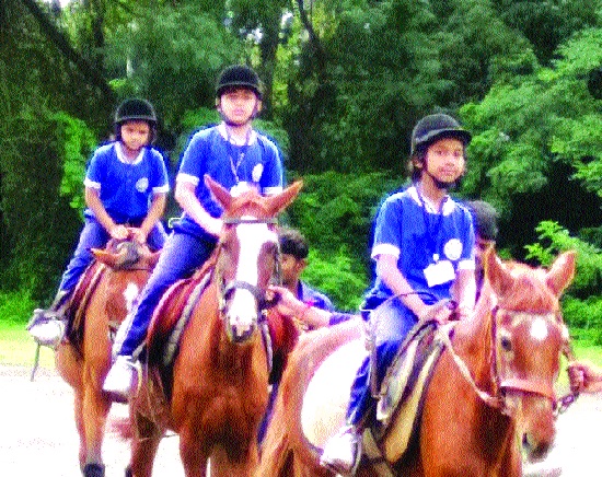 Patriotism in the mind of the student, the feeling of service to the nation- Civil Primary School: My school is my initiative | विद्यार्थ्यांच्या मनात राष्ट्रभक्ती, देशसेवेची भावना -सैनिक प्रायमरी शाळा : माझी शाळा माझा उपक्रम Patriotism in the mind of the student, the feeling of service to the nation- Civil Primary School: My school is my initiative | विद्यार्थ्यांच्या मनात राष्ट्रभक्ती, देशसेवेची भावना -सैनिक प्रायमरी शाळा : माझी शाळा माझा उपक्रम