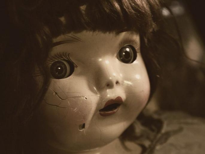 Do you know haunted places in Mumbai? | मुंबईतील 'या' भयानक आणि झपाटलेल्या जागा माहितेयत का? Do you know haunted places in Mumbai? | मुंबईतील 'या' भयानक आणि झपाटलेल्या जागा माहितेयत का?