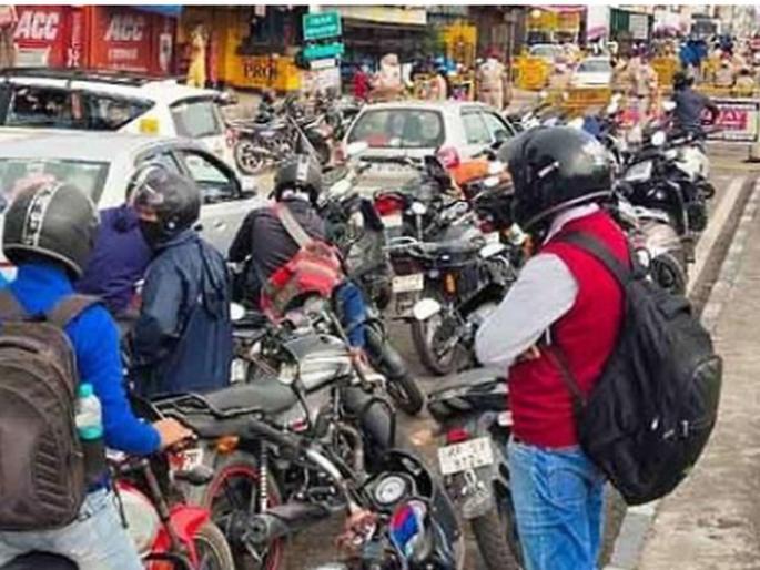 Coronavirus: Crowds gather on Punjab's 'border', Himachali citizens were to return home in case of lockdown MMG | Coronavirus: पंजाबच्या 'बॉर्डर'वर जमली गर्दी, हिमाचली नागरिकांची होणार होती घरवापसी Coronavirus: Crowds gather on Punjab's 'border', Himachali citizens were to return home in case of lockdown MMG | Coronavirus: पंजाबच्या 'बॉर्डर'वर जमली गर्दी, हिमाचली नागरिकांची होणार होती घरवापसी