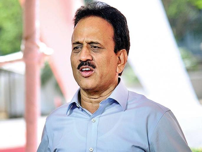 threat to life from Girish Mahajan ncp worker lodged police complaint | "माझ्याजवळ गिरीश महाजनांची अनेक गुपितं; त्यामुळे ठार मारण्याच्या धमक्या येताहेत" threat to life from Girish Mahajan ncp worker lodged police complaint | "माझ्याजवळ गिरीश महाजनांची अनेक गुपितं; त्यामुळे ठार मारण्याच्या धमक्या येताहेत"