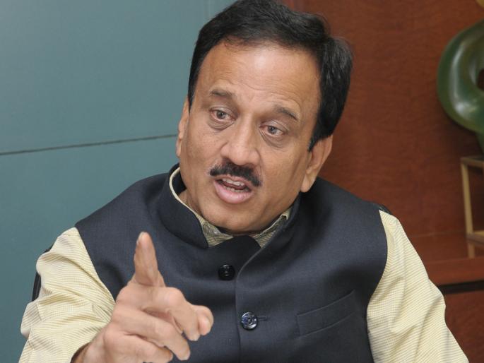 Maharashtra Election 2019: BJP is calling Shiv Sena leaders daily, but getting no response | आम्ही रोज संपर्क साधतोय; पण शिवसेनेकडून प्रतिसादच नाही; गिरीश महाजनांनी दिली खुली ऑफर Maharashtra Election 2019: BJP is calling Shiv Sena leaders daily, but getting no response | आम्ही रोज संपर्क साधतोय; पण शिवसेनेकडून प्रतिसादच नाही; गिरीश महाजनांनी दिली खुली ऑफर