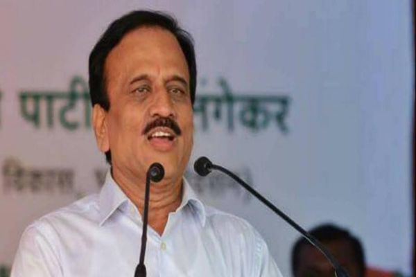 Child obesity should be treated at the same time - Girish Mahajan | लहानग्यांच्या लठ्ठपणावर वेळीच उपचार व्हावेत- गिरीश महाजन  Child obesity should be treated at the same time - Girish Mahajan | लहानग्यांच्या लठ्ठपणावर वेळीच उपचार व्हावेत- गिरीश महाजन
