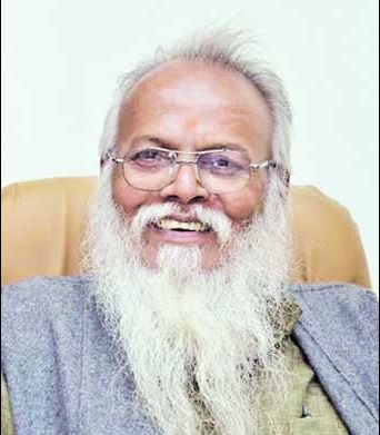 Government does not stoop to literary critics - Dr. Girish Prabhune | सरकार साहित्यिकांचा गळा दाबत नाही - डॉ. गिरीष प्रभुणे Government does not stoop to literary critics - Dr. Girish Prabhune | सरकार साहित्यिकांचा गळा दाबत नाही - डॉ. गिरीष प्रभुणे