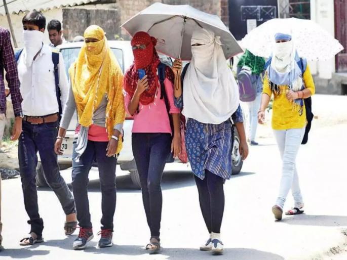 Will the state be hotter in April than March Chance of rain in middle Maharashtra | Temperature: राज्यात मार्चच्या तुलनेत एप्रिलमध्ये अजून गरम होणार? मध्य महाराष्ट्रात पावसाची शक्यता... Will the state be hotter in April than March Chance of rain in middle Maharashtra | Temperature: राज्यात मार्चच्या तुलनेत एप्रिलमध्ये अजून गरम होणार? मध्य महाराष्ट्रात पावसाची शक्यता...