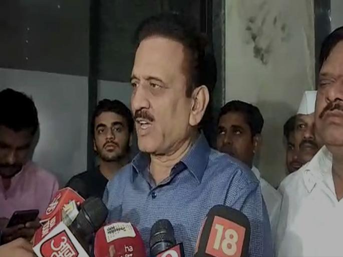 Discussion with Girish Mahajan will be fruitless, farmers will continue their long march | गिरीश महाजनांशी चर्चा निष्फळ, शेतकऱ्यांचा लाँग मार्च निघणारच Discussion with Girish Mahajan will be fruitless, farmers will continue their long march | गिरीश महाजनांशी चर्चा निष्फळ, शेतकऱ्यांचा लाँग मार्च निघणारच