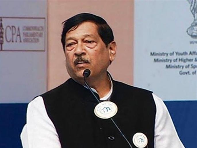 Modi's gesture; Bapatche Phekugiri - Mohan Joshi | मोदींची जुमलेबाजी; बापटांची फेकूगिरी - मोहन जोशी Modi's gesture; Bapatche Phekugiri - Mohan Joshi | मोदींची जुमलेबाजी; बापटांची फेकूगिरी - मोहन जोशी