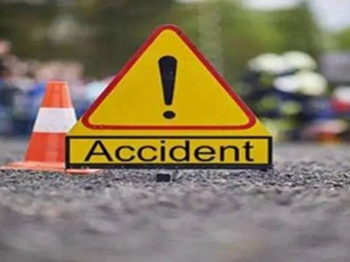 Crane hits scooter in Nagpur; women and her son died | नागपुरात क्रेनची दुचाकीला धडक; मायलेकाचा मृत्यू, परिसरात तणाव Crane hits scooter in Nagpur; women and her son died | नागपुरात क्रेनची दुचाकीला धडक; मायलेकाचा मृत्यू, परिसरात तणाव