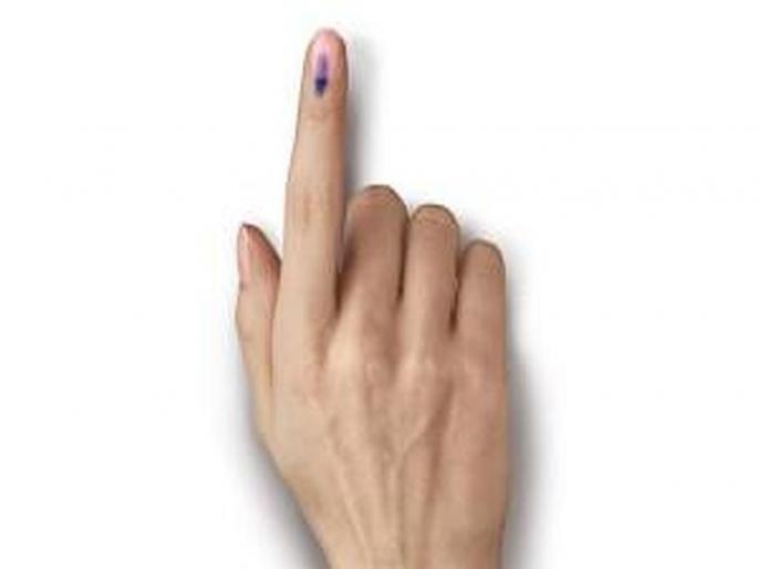 Maharashtra Election 2019:In Marathwada, the name change in the list, confusion as there is no photo | Maharashtra Election 2019: मराठवाड्यात यादीतील नावात बदल, फोटो नसल्याने गोंधळ Maharashtra Election 2019:In Marathwada, the name change in the list, confusion as there is no photo | Maharashtra Election 2019: मराठवाड्यात यादीतील नावात बदल, फोटो नसल्याने गोंधळ