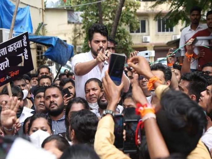 Narayan Rane: Rane family was in Konkan, then Varun Sardesai challenge to whom in Mumbai | Narayan Rane: राणे कुटुंबिय कोकणात होते, मग वरुण सरदेसाईंनी आव्हान कोणाला दिले... Narayan Rane: Rane family was in Konkan, then Varun Sardesai challenge to whom in Mumbai | Narayan Rane: राणे कुटुंबिय कोकणात होते, मग वरुण सरदेसाईंनी आव्हान कोणाला दिले...