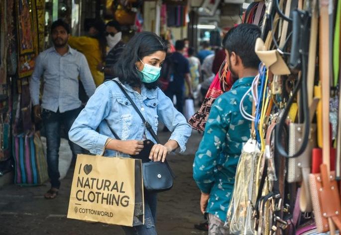 Significant decrease in new corona patients in the state, 5,984 infected cases recorded during the day | राज्यात कोरोनाच्या नव्या रुग्णांमध्ये लक्षणीय घट, दिवसभरात ५ हजार ९८४ बाधितांची नोंद Significant decrease in new corona patients in the state, 5,984 infected cases recorded during the day | राज्यात कोरोनाच्या नव्या रुग्णांमध्ये लक्षणीय घट, दिवसभरात ५ हजार ९८४ बाधितांची नोंद