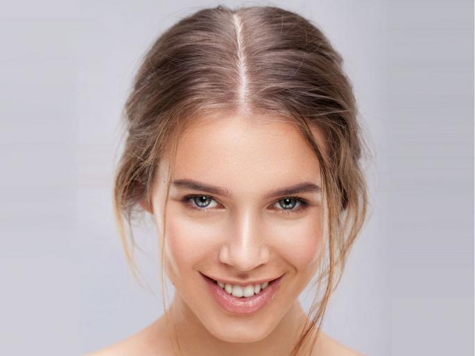 Apply these habits and look beautiful without makeup | मेकअपशिवाय दिसायचंय खास?; 'या' टिप्स करतील मदत Apply these habits and look beautiful without makeup | मेकअपशिवाय दिसायचंय खास?; 'या' टिप्स करतील मदत