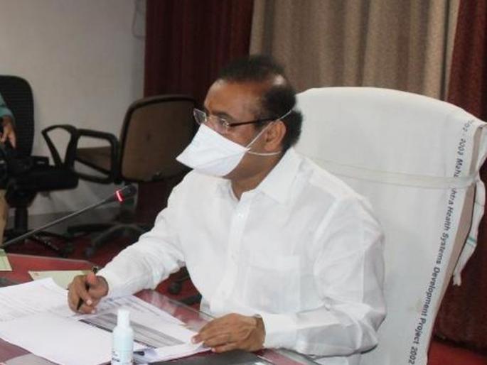 ... then remove the doctor from his job - Rajesh Tope | ...तर डॉक्टरांना नोकरीवरून काढून टाका -  राजेश टोपे