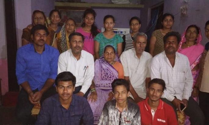 World Family Day; Banothe Parivar who maintains family harmony | जागतिक कुटुंब दिवस; कौटुंबिक सलोखा जपणारा गोंदियातील बनोठे परिवार