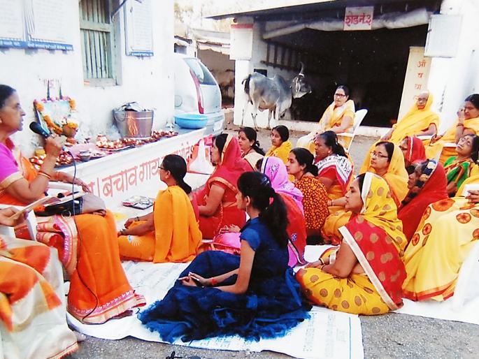 Gomata Pujan and Deepayatra at Warkhedi-Bhokari in Pachora taluka | पाचोरा तालुक्यातील वरखेडी-भोकरी येथे गोमाता पूजन व दीपयज्ञ Gomata Pujan and Deepayatra at Warkhedi-Bhokari in Pachora taluka | पाचोरा तालुक्यातील वरखेडी-भोकरी येथे गोमाता पूजन व दीपयज्ञ