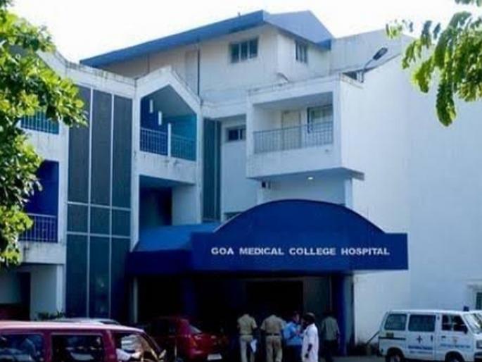 Goa doctors protest in solidarity with Kolkata medicos | गोमेकॉत डॉक्टरांच्या संपाची झळ, रुग्णांची परवड Goa doctors protest in solidarity with Kolkata medicos | गोमेकॉत डॉक्टरांच्या संपाची झळ, रुग्णांची परवड