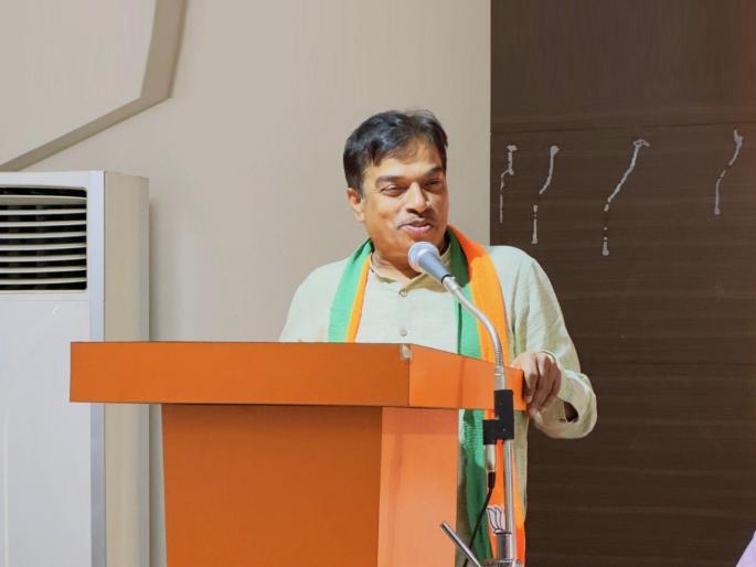 st will get reservation said damu naik | एसटींना आरक्षण मिळणार!: दामू नाईक; आदिवासी भवनप्रश्नी मुख्यमंत्री सावंत यांच्याशी चर्चा करणार st will get reservation said damu naik | एसटींना आरक्षण मिळणार!: दामू नाईक; आदिवासी भवनप्रश्नी मुख्यमंत्री सावंत यांच्याशी चर्चा करणार