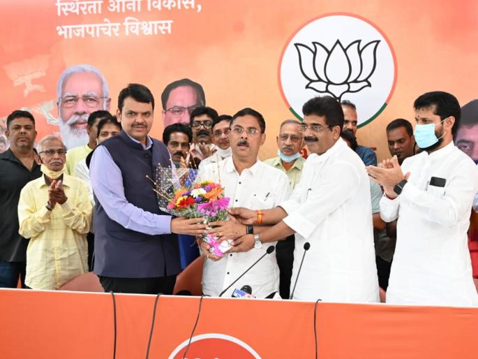goa election 2022 devendra fadnavis mediation successful bjp leader revolt subsided appointment as party state vice president | Goa Election 2022: फडणवीस यांची मध्यस्थी यशस्वी! भाजप नेत्याचे बंड शमले; प्रदेश उपाध्यक्षपदी नियुक्ती goa election 2022 devendra fadnavis mediation successful bjp leader revolt subsided appointment as party state vice president | Goa Election 2022: फडणवीस यांची मध्यस्थी यशस्वी! भाजप नेत्याचे बंड शमले; प्रदेश उपाध्यक्षपदी नियुक्ती
