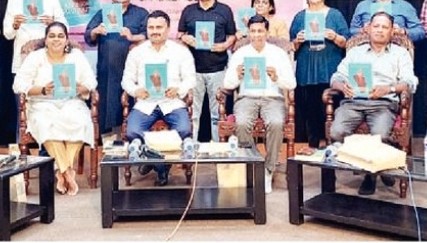 mafia encroachment dangerous discontent with political affairs | माफियांचे अतिक्रमण धोकादायक; राजकीय घडामोडींबाबत नाराजी