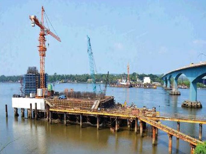 india china faceoff affects construction of Zuari bridge in Goa | India China Faceoff: भारत-चीन तणावाचा गोव्यात झुवारी पुलाच्या बांधकामावर परिणाम india china faceoff affects construction of Zuari bridge in Goa | India China Faceoff: भारत-चीन तणावाचा गोव्यात झुवारी पुलाच्या बांधकामावर परिणाम