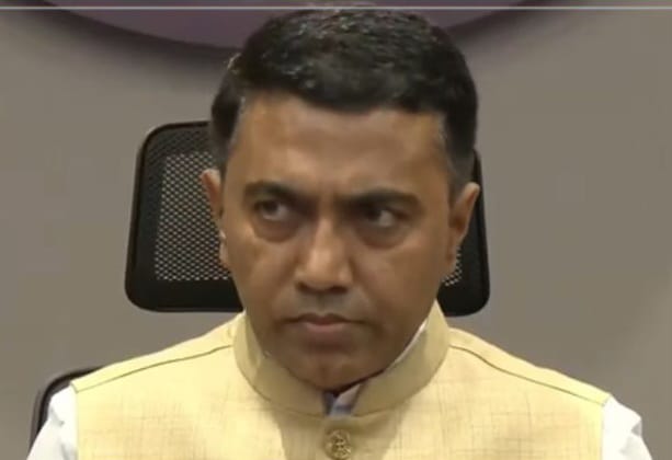 Act 1980 to permit liquor shops within a distance of 100 meters says Chief Minister | शंभर मीटर अंतराच्या आत मद्यालयांना परवानगी देण्याचा कायदा १९८० चा - मुख्यमंत्री Act 1980 to permit liquor shops within a distance of 100 meters says Chief Minister | शंभर मीटर अंतराच्या आत मद्यालयांना परवानगी देण्याचा कायदा १९८० चा - मुख्यमंत्री