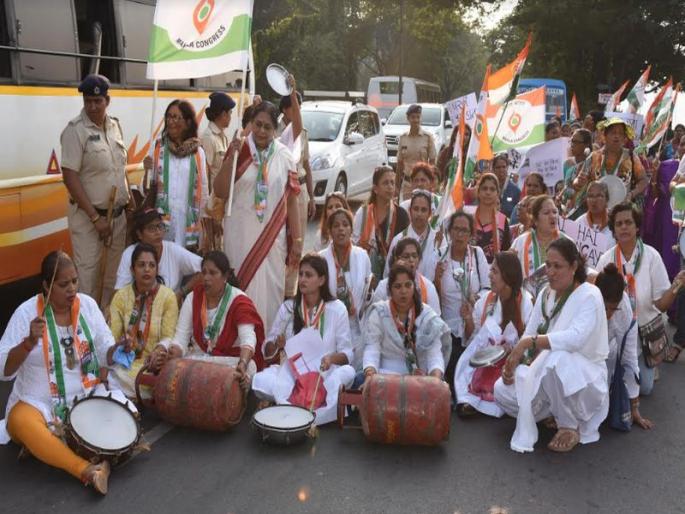 Women Congress agitation on gas cylinders price hike in goa | गॅस सिलिंडर दरवाढीवर गोव्यात महिला काँग्रेस आक्रमक