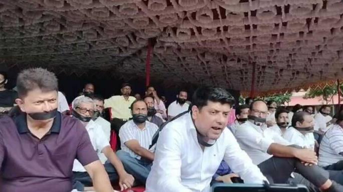 silent satyagraha of the pradesh congress protest over disqualification of rahul gandhi as mp | प्रदेश काँग्रेसचा मूक सत्याग्रह; राहुल गांधींना खासदार म्हणून अपात्र ठरवल्याने पणजीत निषेध