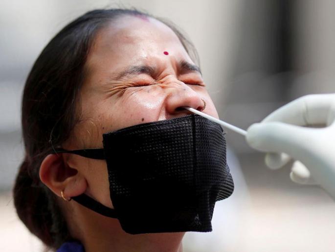 CoronaVirus one corona patient found in goa after every 70 test | CoronaVirus News: गोव्यात दर ७० कोरोना चाचण्यांमागे एक पॉझिटिव्ह CoronaVirus one corona patient found in goa after every 70 test | CoronaVirus News: गोव्यात दर ७० कोरोना चाचण्यांमागे एक पॉझिटिव्ह