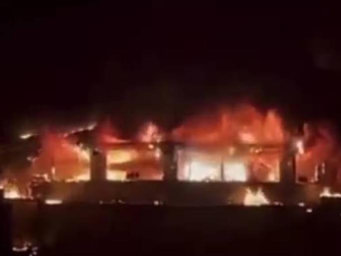 'Night life' flouts rules, permits are only in name: Intense anger over administration's passive stance | Nightlife: नियमांना तुडवत थिरकते ‘नाइट लाइफ’, परवानग्या फक्त नावापुरत्या : प्रशासनाच्या बघ्याच्या भूमिकेमुळे तीव्र संताप 'Night life' flouts rules, permits are only in name: Intense anger over administration's passive stance | Nightlife: नियमांना तुडवत थिरकते ‘नाइट लाइफ’, परवानग्या फक्त नावापुरत्या : प्रशासनाच्या बघ्याच्या भूमिकेमुळे तीव्र संताप