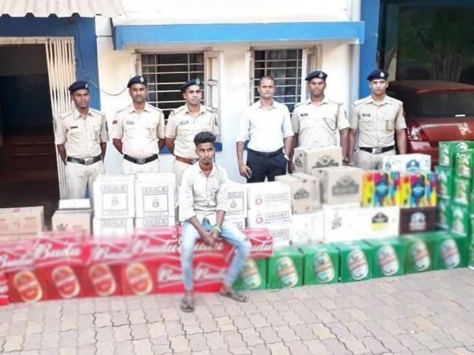 huge stock of liquor and 1 75 crore cash seized in goa | निवडणुकीच्या पार्श्वभूमीवर पावणे तीन लाखांची दारु, दोन कोटींची रोख जप्त huge stock of liquor and 1 75 crore cash seized in goa | निवडणुकीच्या पार्श्वभूमीवर पावणे तीन लाखांची दारु, दोन कोटींची रोख जप्त