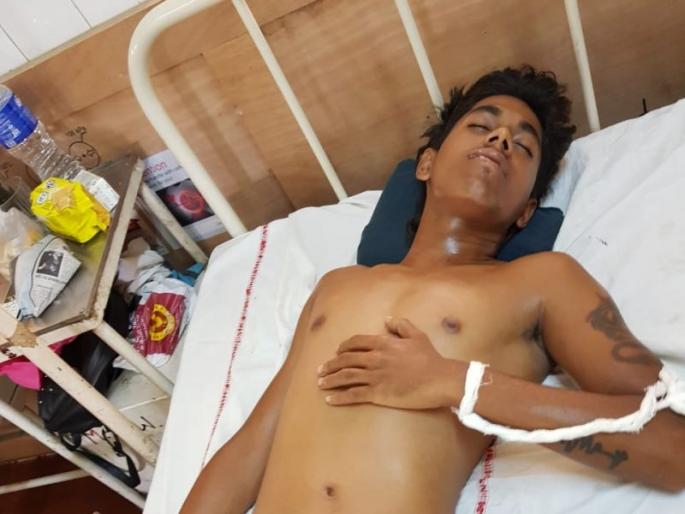 atmosphere of the FC Goa Fan Club due to Lester Marhan's case | लेस्टर मारहाण प्रकरणामुळे एफसी गोवा फॅन क्लबमध्ये संतापाचे वातावरण atmosphere of the FC Goa Fan Club due to Lester Marhan's case | लेस्टर मारहाण प्रकरणामुळे एफसी गोवा फॅन क्लबमध्ये संतापाचे वातावरण