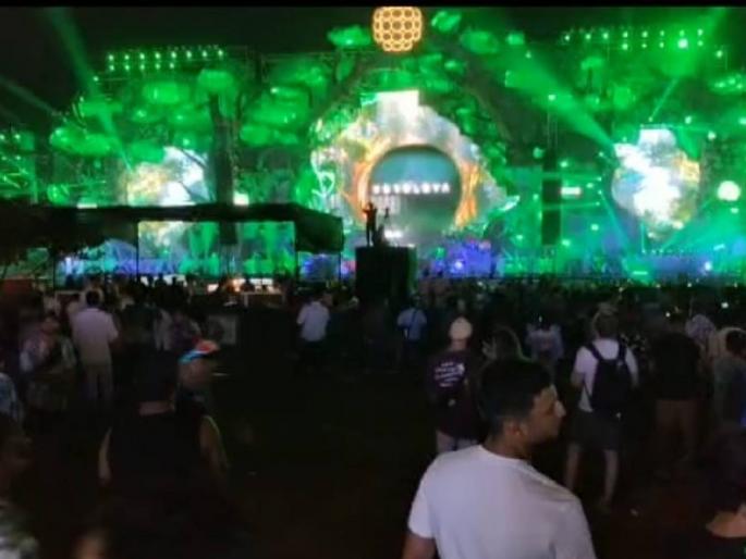 Noise pollution complaints against Sunburna; Hundreds of mobile phones stolen from the area | सनबर्ना विरोधात ध्वनी प्रदूषणाच्या तक्रारी; परिसरातून चोरले शेकडो मोबाईल Noise pollution complaints against Sunburna; Hundreds of mobile phones stolen from the area | सनबर्ना विरोधात ध्वनी प्रदूषणाच्या तक्रारी; परिसरातून चोरले शेकडो मोबाईल