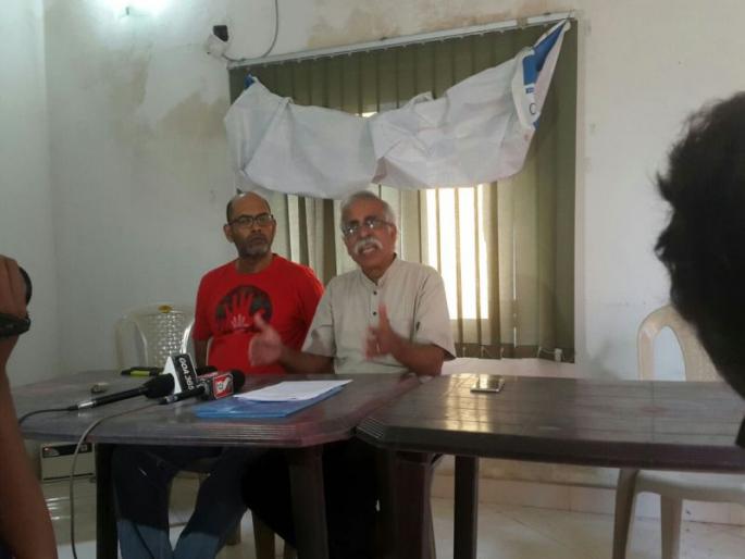 Mineral Mines: The Goa government has lost 80 thousand crores, Karnataka has earned 94 thousand crores | खनिज खाणी: गोवा सरकार 80 हजार कोटींना मुकले, कर्नाटकने 94 हजार कोटी कमावले Mineral Mines: The Goa government has lost 80 thousand crores, Karnataka has earned 94 thousand crores | खनिज खाणी: गोवा सरकार 80 हजार कोटींना मुकले, कर्नाटकने 94 हजार कोटी कमावले