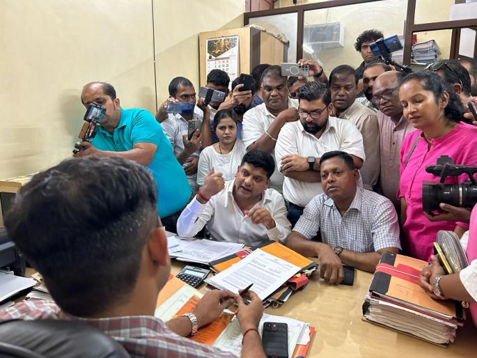 Congress march on mining department demand recovery of Rs 165 crore in arrears | खाण खात्यावर कॉंग्रेसचा मोर्चा, थकीत १६५ कोटी रुपये वसूल करण्याची मागणी Congress march on mining department demand recovery of Rs 165 crore in arrears | खाण खात्यावर कॉंग्रेसचा मोर्चा, थकीत १६५ कोटी रुपये वसूल करण्याची मागणी