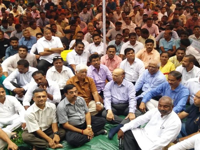 The mine question will be stopped on 21st January from Goa, supported by Congress MLAs | खाण प्रश्नी २१ जानेवारी रोजी गोवा बंद, काँग्रेसी आमदारांचाही पाठिंबा The mine question will be stopped on 21st January from Goa, supported by Congress MLAs | खाण प्रश्नी २१ जानेवारी रोजी गोवा बंद, काँग्रेसी आमदारांचाही पाठिंबा
