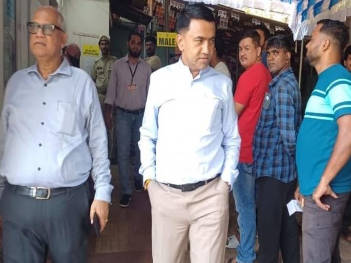 Goa Lok Sabha Election 2024: Chief Minister visited Moti Dongar along with Digambar Kamat, Southern base | Goa: मुख्यमंत्र्यांचा दक्षिणेत तळ, दिगंबर कामत यांच्यासह मोती डोंगराला दिली भेट