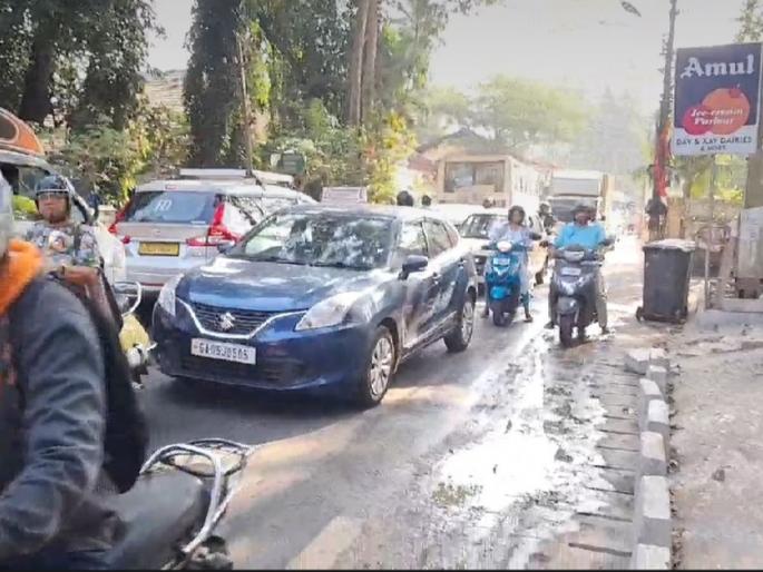 Goa: Traffic jam in Raibandar due to Smart City work | Goa: स्मार्ट सिटीच्या कामामुळे रायबंदरात वाहतूक कोंडी Goa: Traffic jam in Raibandar due to Smart City work | Goa: स्मार्ट सिटीच्या कामामुळे रायबंदरात वाहतूक कोंडी
