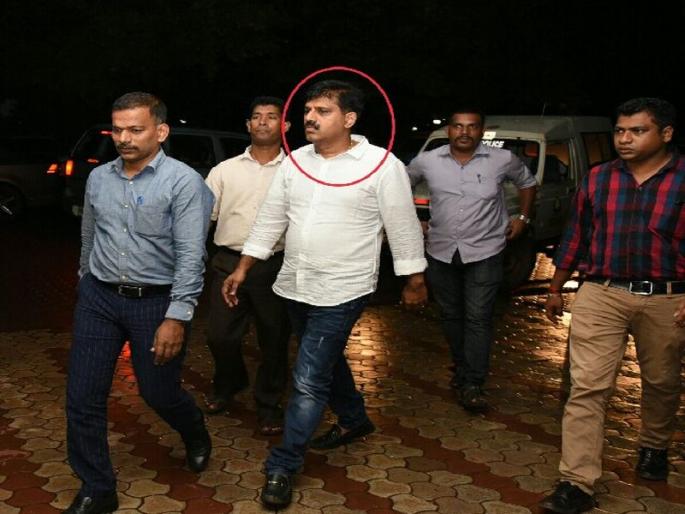 Goa Mineral Scam: Non-bailable arrest warrant against Peter Jacob | गोवा खनिज घोटाळा : पिटर जेकबविरुद्ध अजामीनपात्र अटक वॉरंट Goa Mineral Scam: Non-bailable arrest warrant against Peter Jacob | गोवा खनिज घोटाळा : पिटर जेकबविरुद्ध अजामीनपात्र अटक वॉरंट