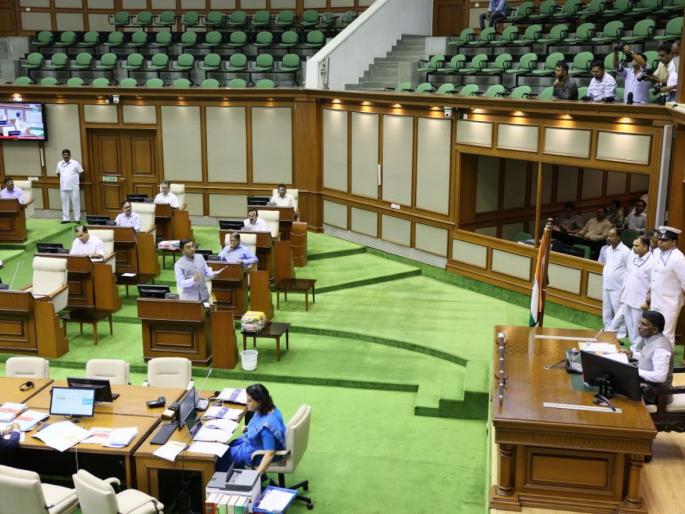 goa assembly work adjourned twice in a row after clashes in opposition and govt | गदारोळाचा पाऊस, अन् सत्ताधारी बरसले; कामकाज सलग दोनवेळा तहकूब goa assembly work adjourned twice in a row after clashes in opposition and govt | गदारोळाचा पाऊस, अन् सत्ताधारी बरसले; कामकाज सलग दोनवेळा तहकूब