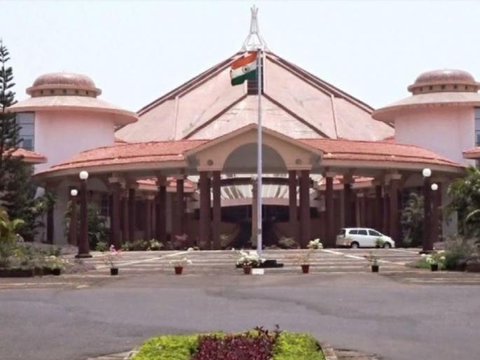 Goa: Decide on disqualification petitions against 'those' eight dissident MLAs, Congress state president Amit Patkar's reminder to Speaker | 'त्या' आठ फुटीर आमदारांविरुद्धच्या अपात्रता याचिकांवर निर्णय घ्या, काँग्रेस प्रदेशाध्यक्ष अमित पाटकर यांचे सभापतींना स्मरणपत्र 