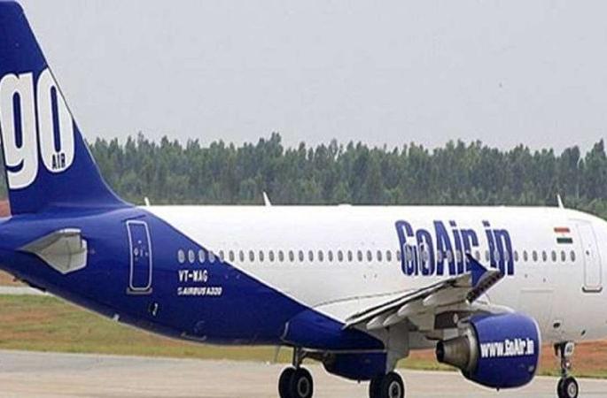 Medical emergency landing of the aircraft in Nagpur | नागपुरात विमानाची मेडिकल इमर्जन्सी लॅण्डींग Medical emergency landing of the aircraft in Nagpur | नागपुरात विमानाची मेडिकल इमर्जन्सी लॅण्डींग